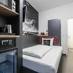 Airport Hotel Dürscheidt by SMARTY - KONTAKTLOSER SELF CHECK-IN