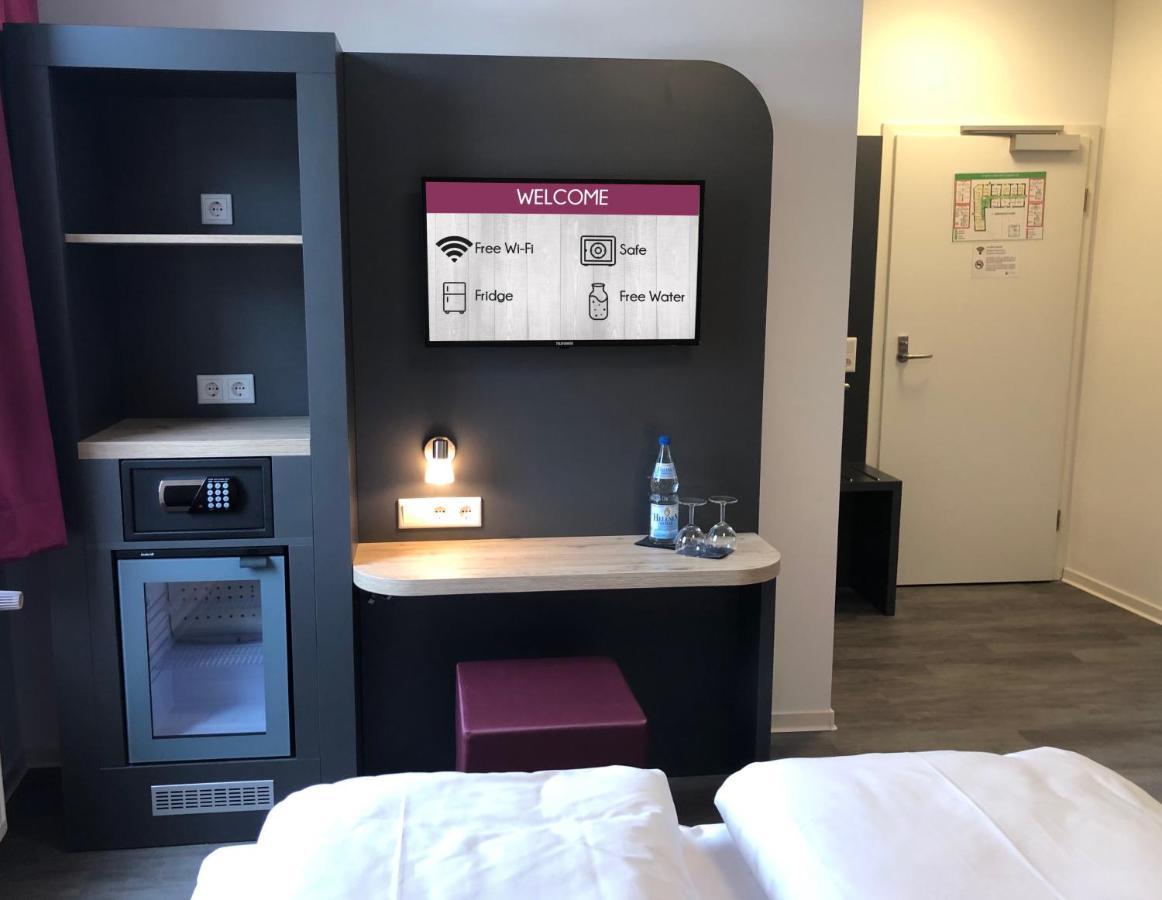 Airport Dürscheidt By Smarty - Kontaktloser Self Check-in Köln